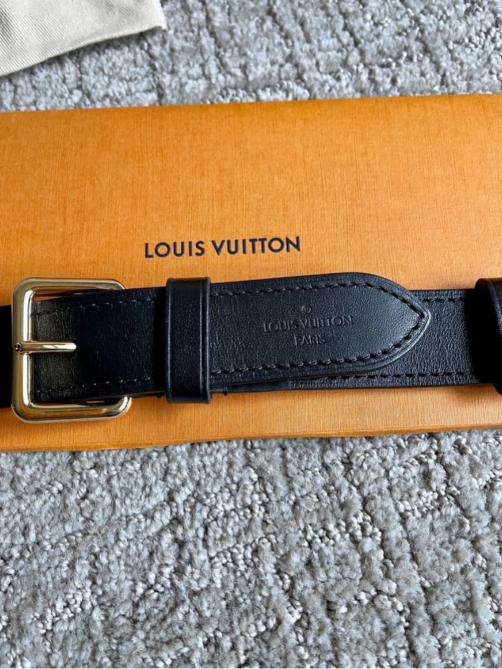 Louis Vuitton Monogram Zip Pouch in Brown with Gold Hardware - Picture 4 of 7